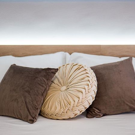A Due Passi - Guest House ซานโต สเตฟาโน ดี กามาสตรา ภายนอก รูปภาพ