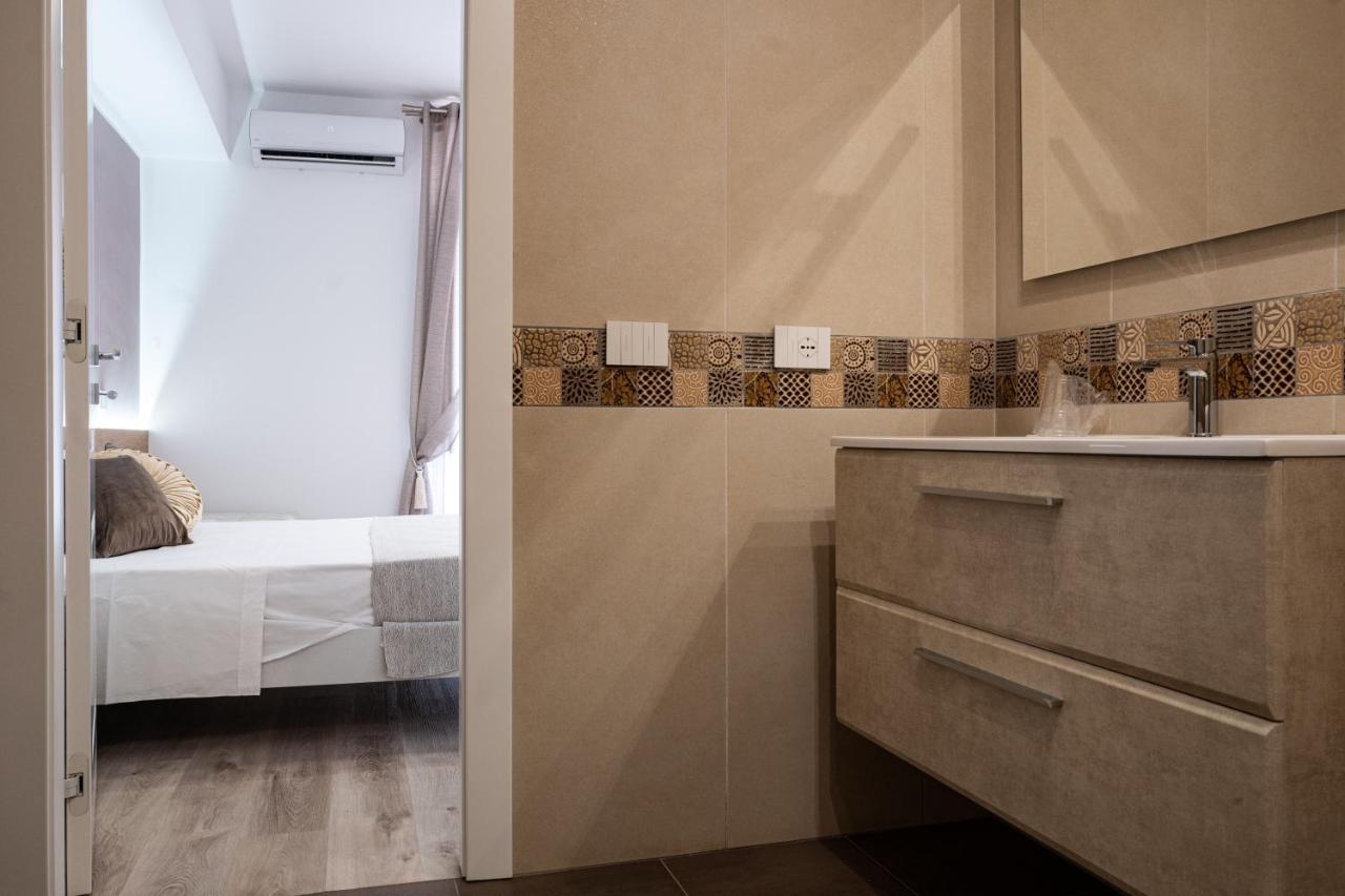 A Due Passi - Guest House ซานโต สเตฟาโน ดี กามาสตรา ภายนอก รูปภาพ