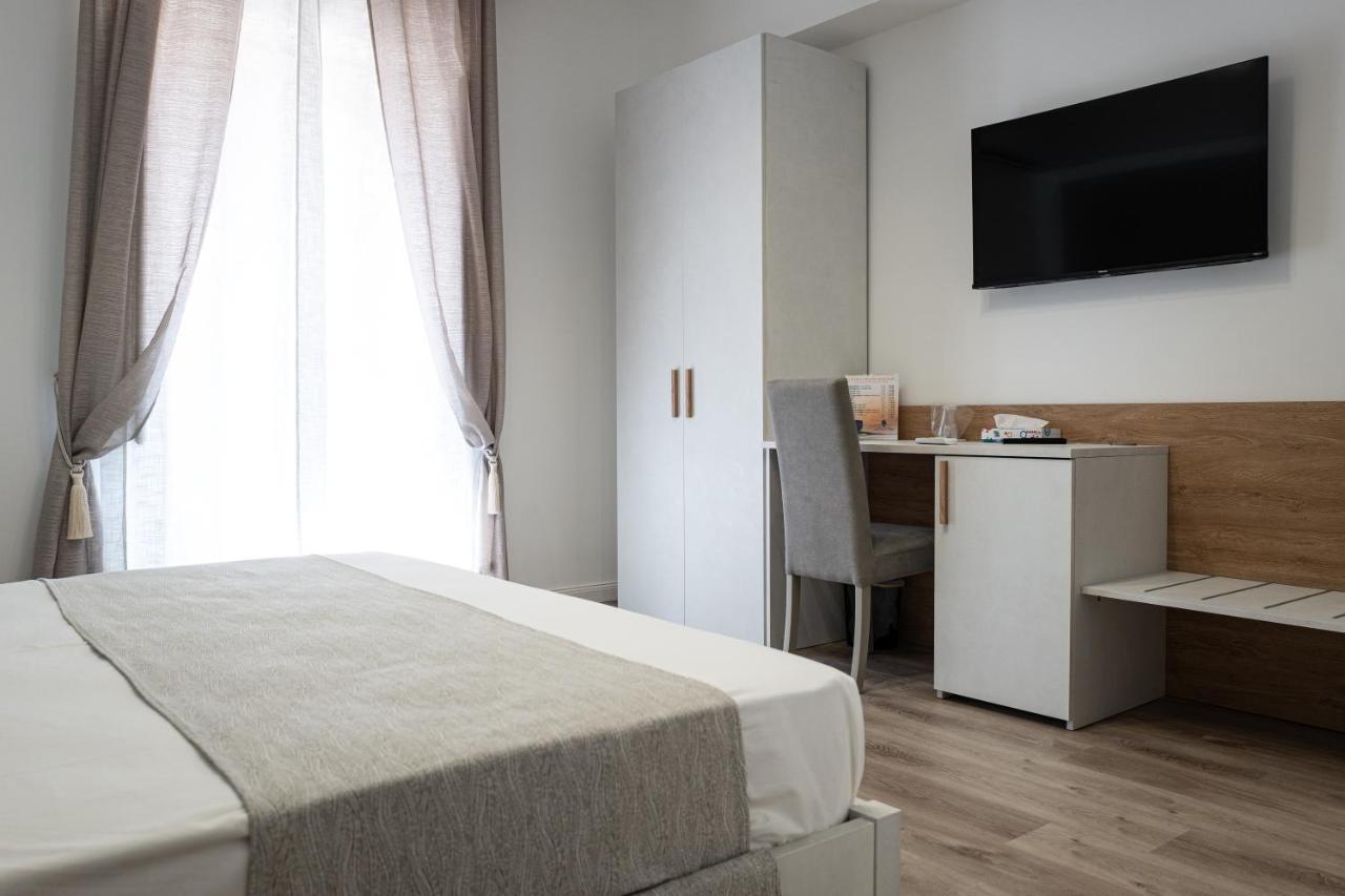 A Due Passi - Guest House ซานโต สเตฟาโน ดี กามาสตรา ภายนอก รูปภาพ