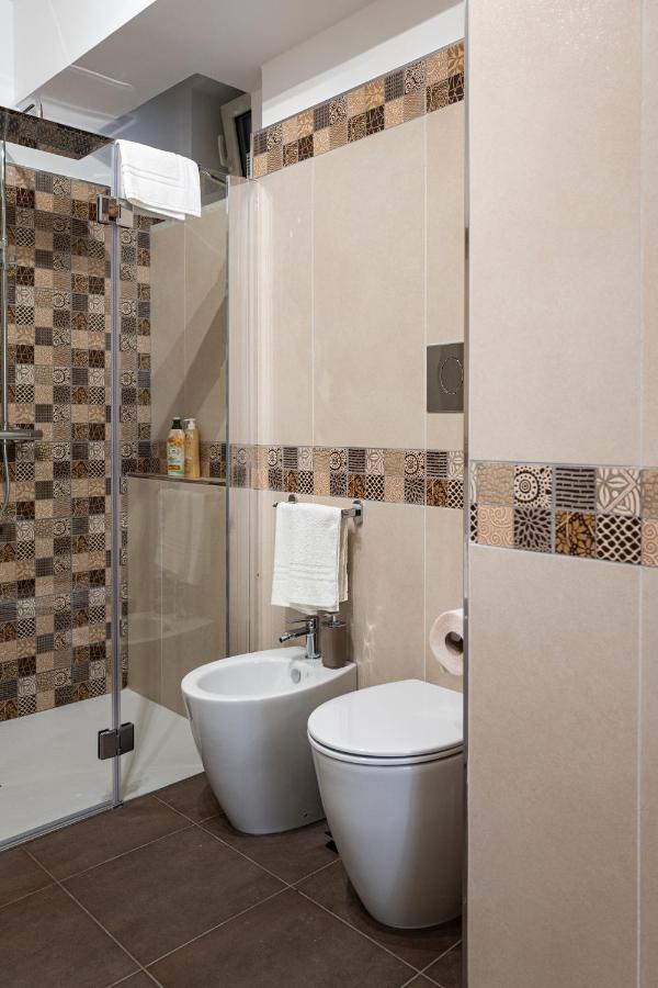 A Due Passi - Guest House ซานโต สเตฟาโน ดี กามาสตรา ภายนอก รูปภาพ